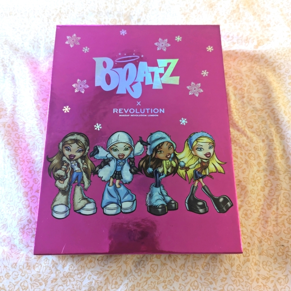 Bratz x Makeup Revolution collaboration PR lip vault box *SOLD
